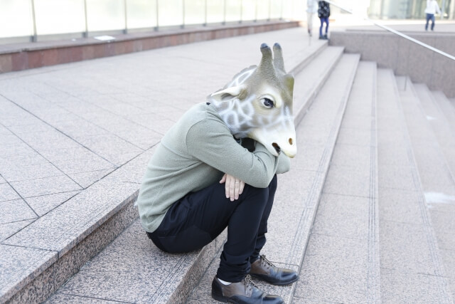 落ち込む